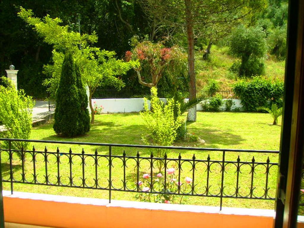 Peroulades  Varvara Studios & Apartments II الغرفة الصورة